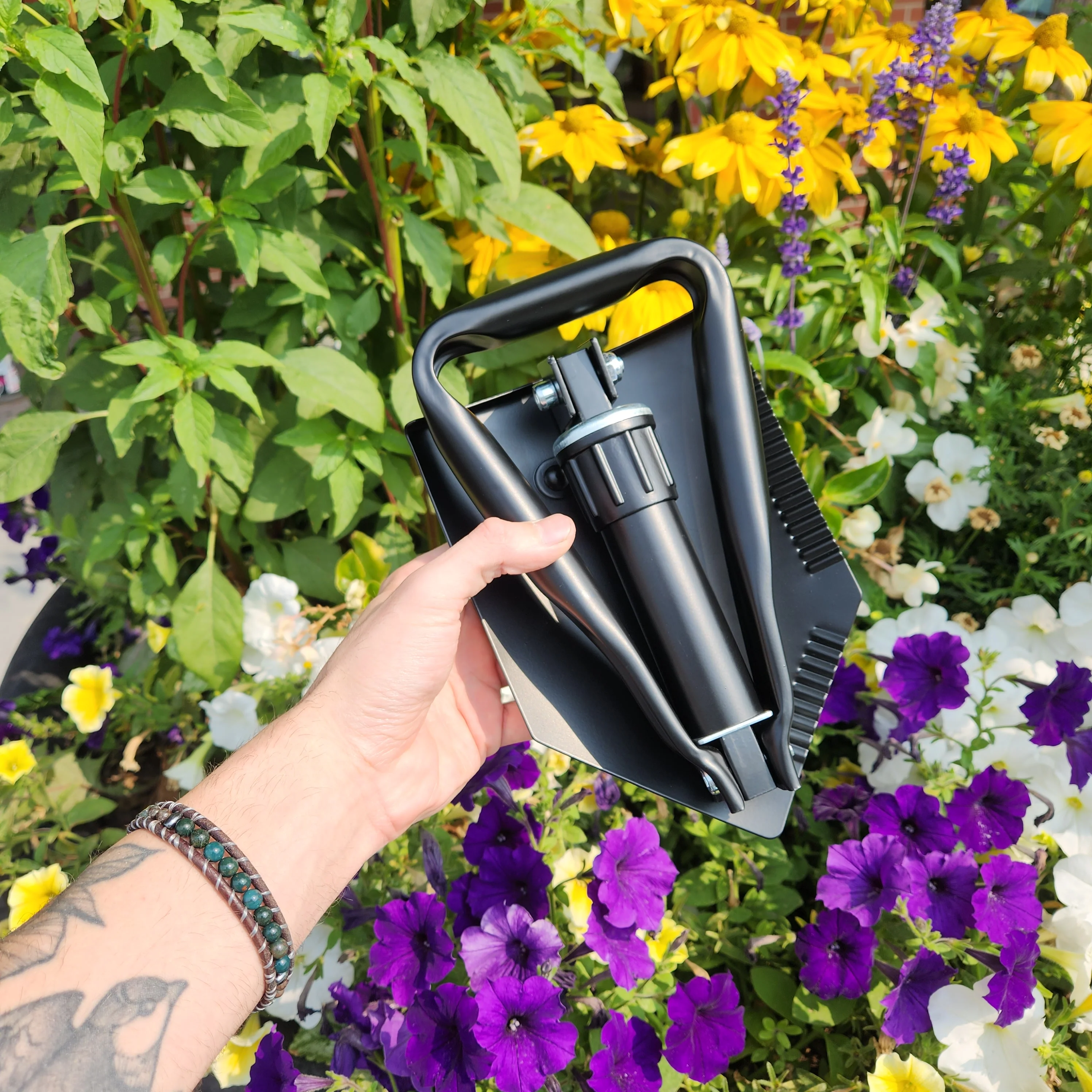 Captain Stag Foldable Steel Shovel - Image 2