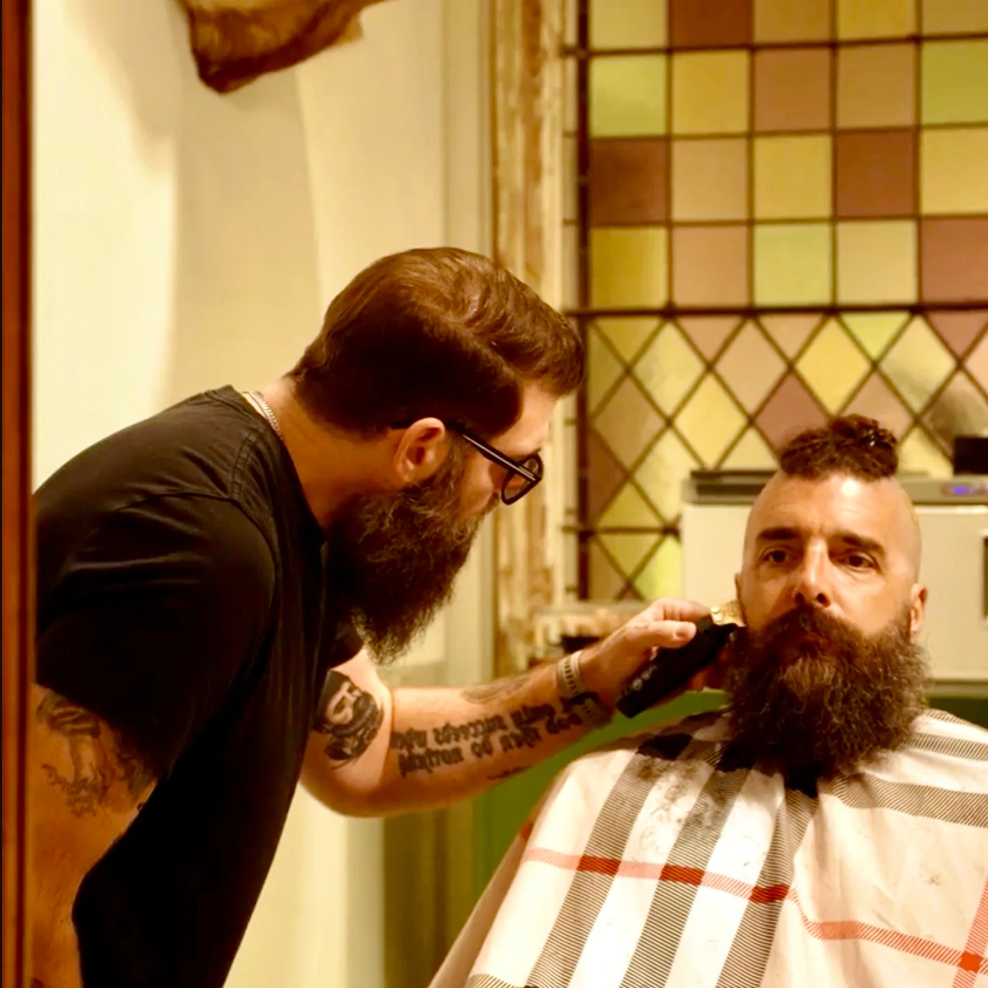 Barber at Kent of Inglewood