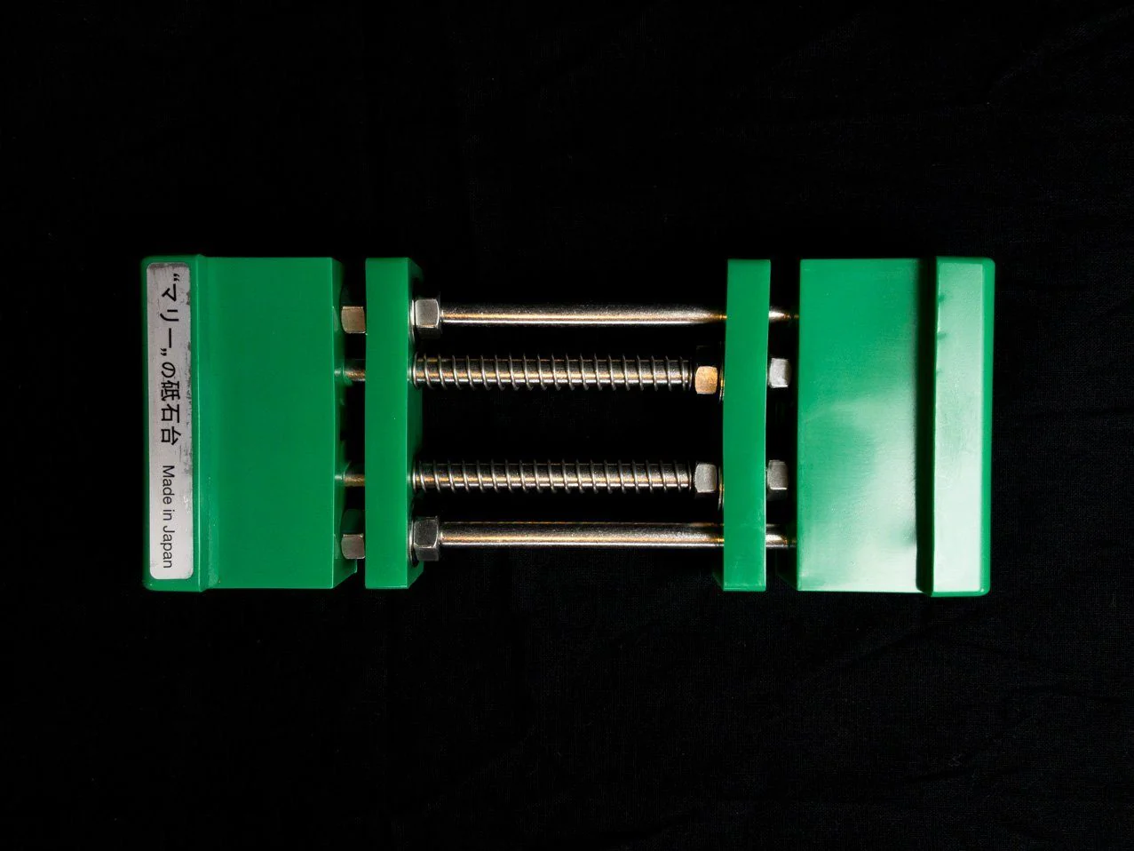 Stone Holder Spring Loaded - Image 16
