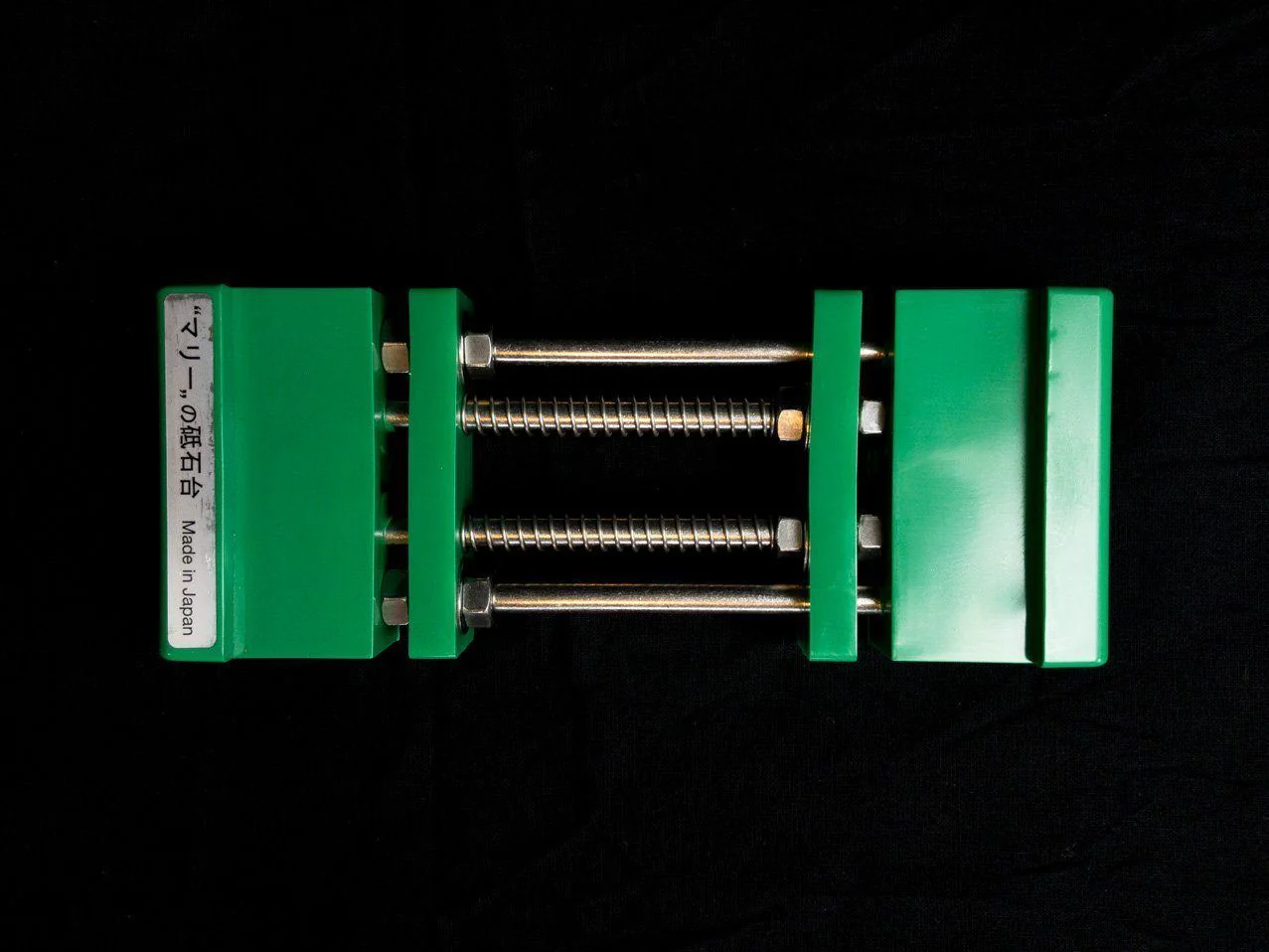 Stone Holder Spring Loaded - Image 4